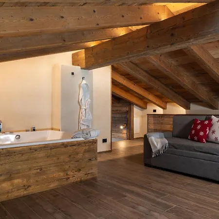 Les Reves Des Montagnards, Appartements De Charme Torgnon Exterior foto