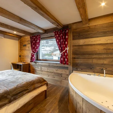 Les Reves Des Montagnards, Appartements De Charme Torgnon Exterior foto