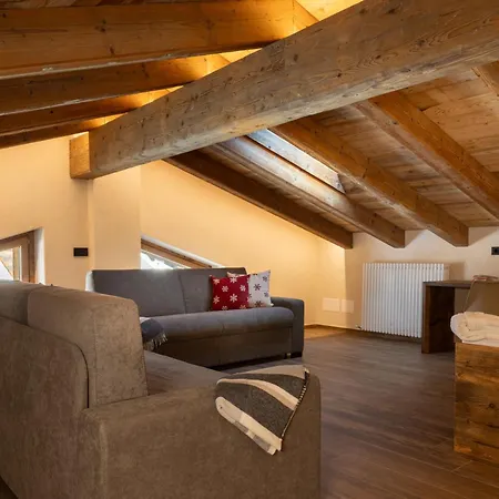 Les Reves Des Montagnards, Appartements De Charme Torgnon Exterior foto